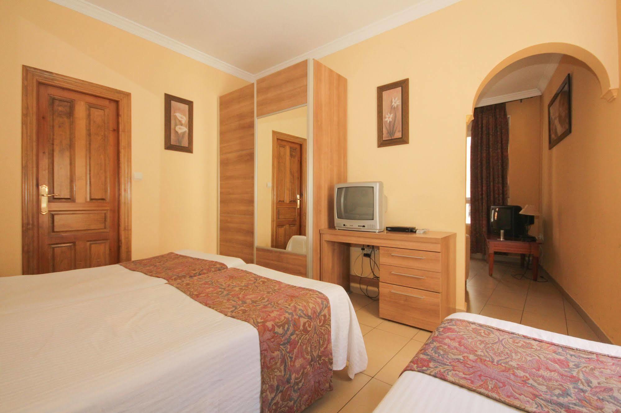 גרנדה Hostal Costa Azul מראה חיצוני תמונה